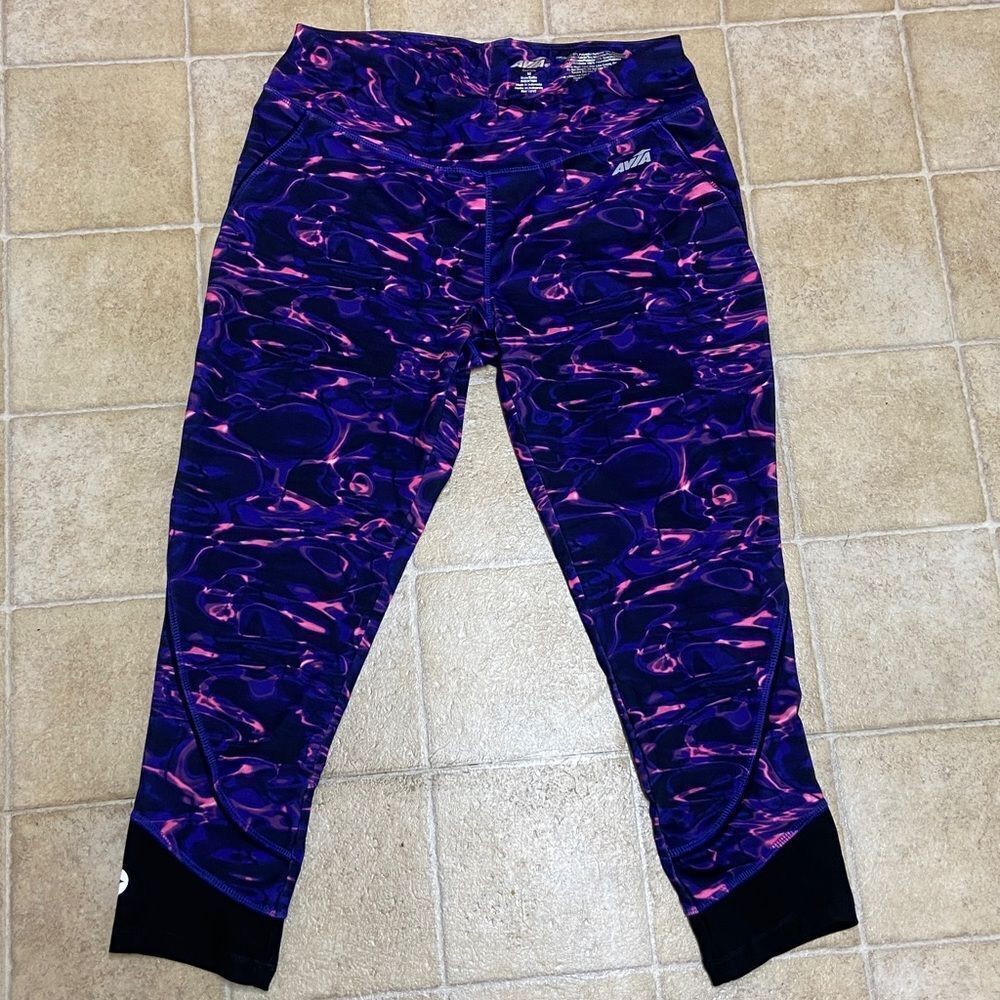 Avia Vivid Women’s Purple and Pink Patterned Leggings Size M